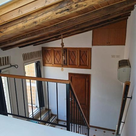 Attico Con Terrazza Santa Cecilia Apartment Roma Ngoại thất bức ảnh