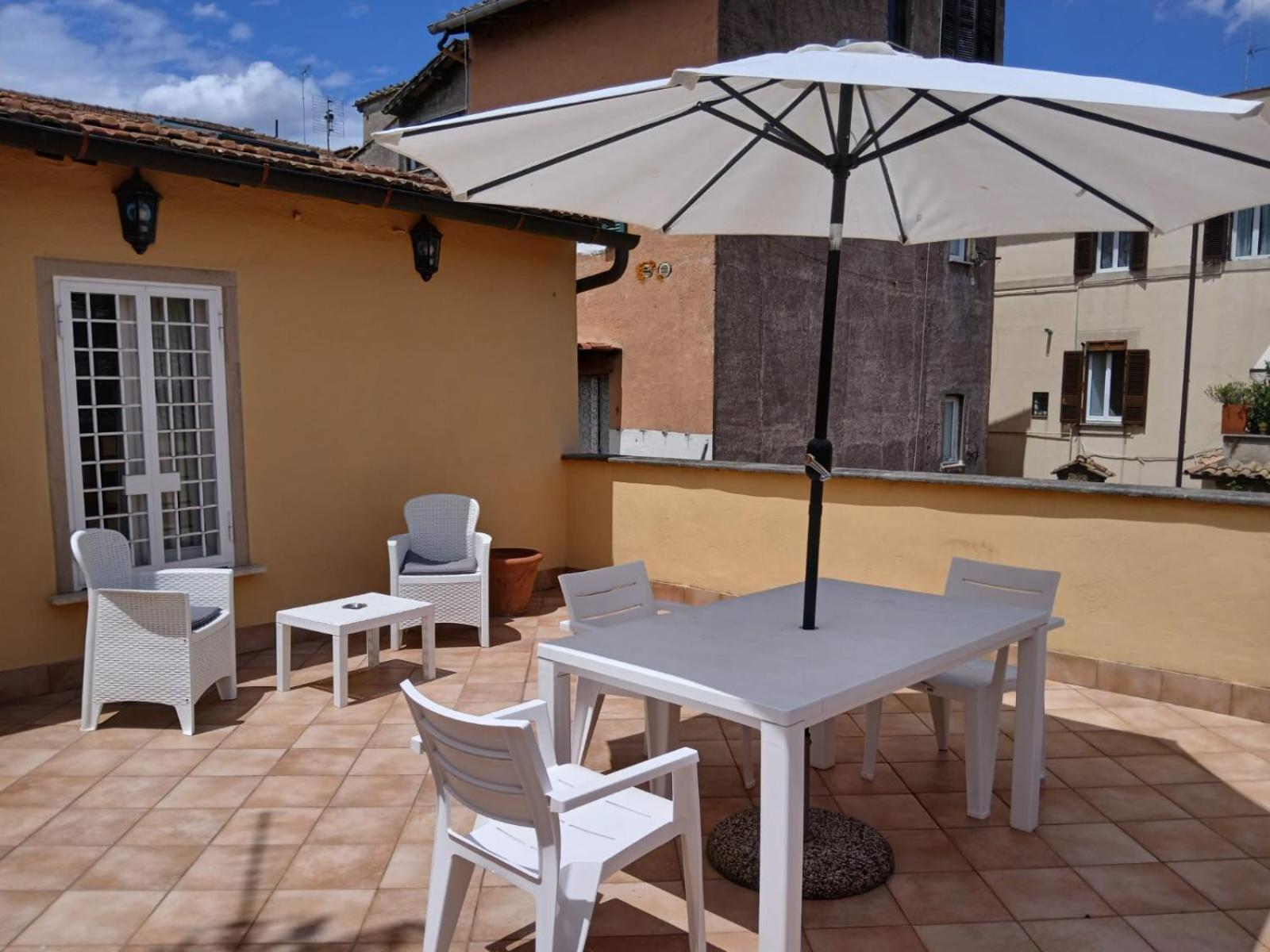 Attico Con Terrazza Santa Cecilia Apartment Roma Ngoại thất bức ảnh